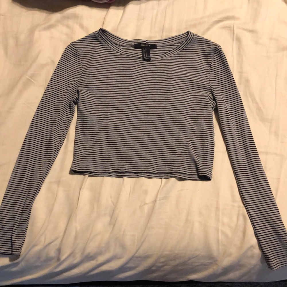 Striped Cropped Long-Sleeve Shirt